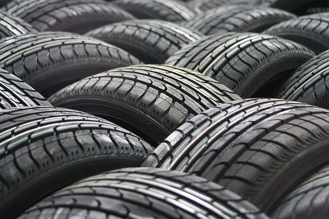 car-tyres-gdffbad65b_640