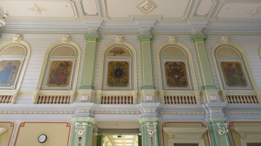 Fragment wnętrza dworca kolejowego w Przemyślu