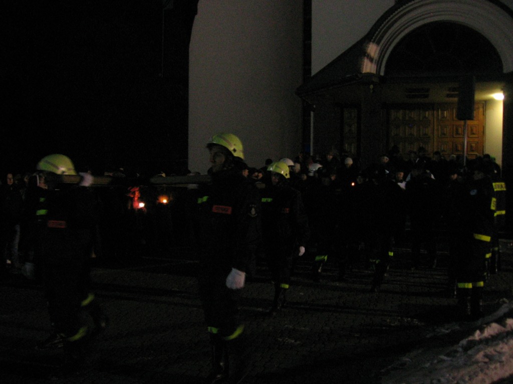 Droga Krzyżowa przez wieś