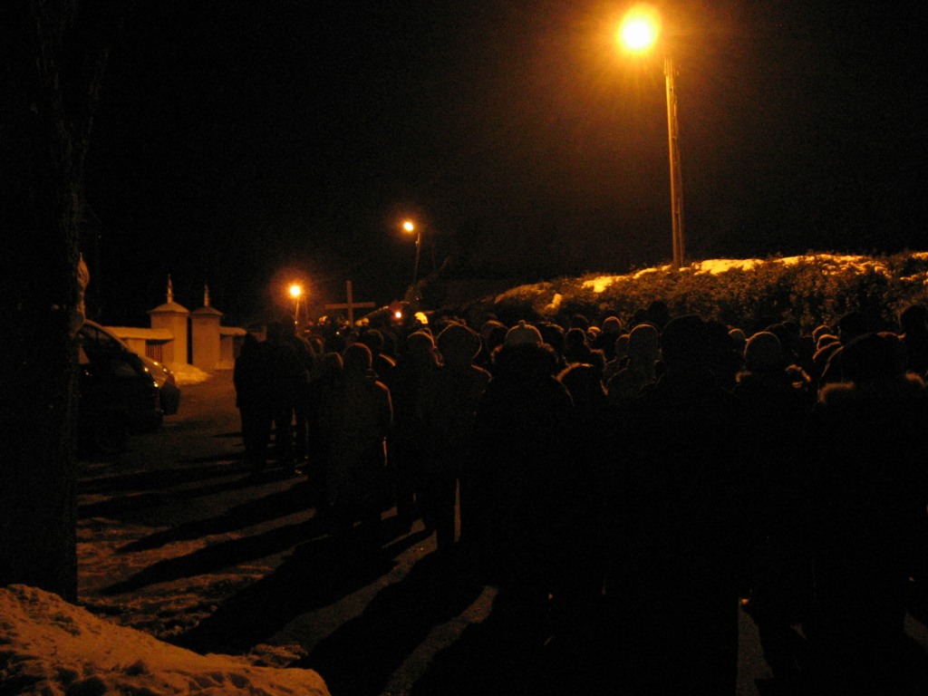 Droga Krzyżowa przez wieś